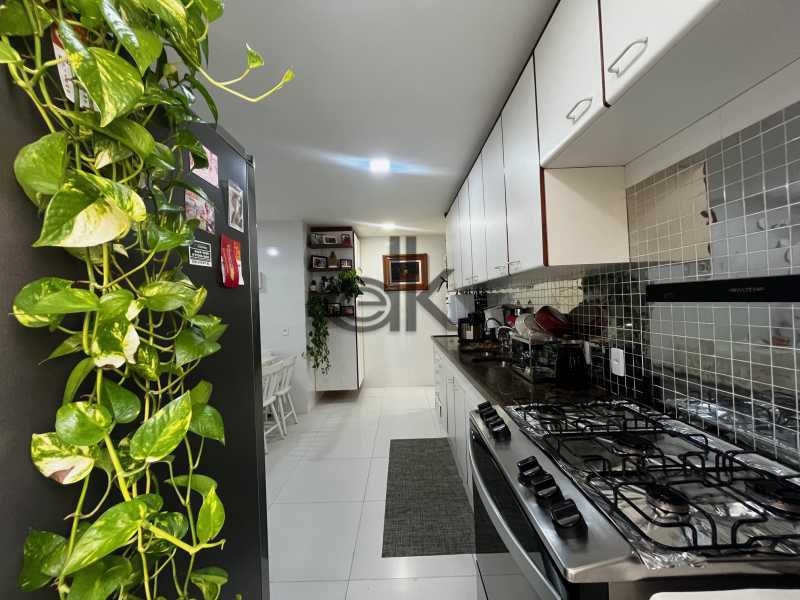 EDK VENDE - JARDIM OCEÂNICO - COBERTURA LINEAR - 4 QUARTOS (3 SUÍTES) - BARRA DA TIJUCA - RJ