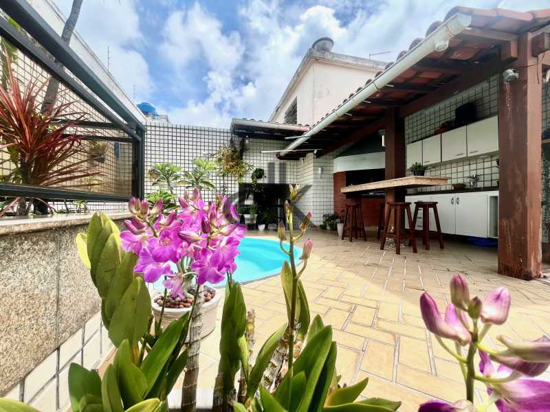 EDK VENDE - JARDIM OCEÂNICO - COBERTURA LINEAR - 4 QUARTOS (3 SUÍTES) - BARRA DA TIJUCA - RJ