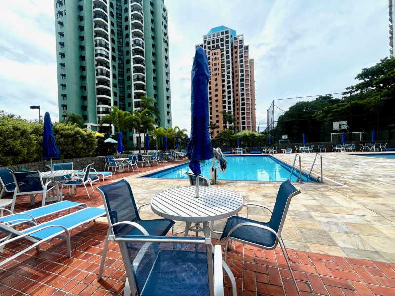 EDK VENDE -  CONDOMÍNIO MEDITERRÂNEO 3 QUARTOS + DEPENDÊNCIA - BARRA DA TIJUCA - RJ
