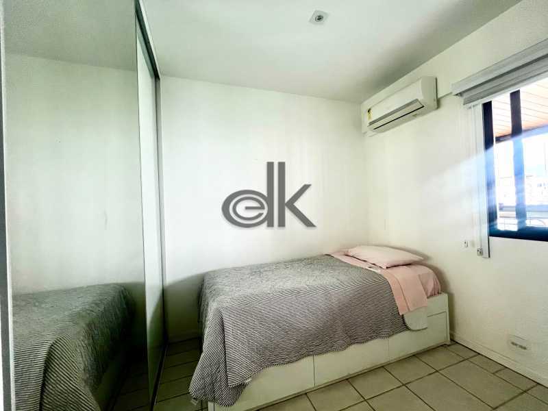 EDK VENDE -  COBERTURA DUPLEX EM CONDOMÍNIO POSTO 3 - BARRA DA TIJUCA - RJ