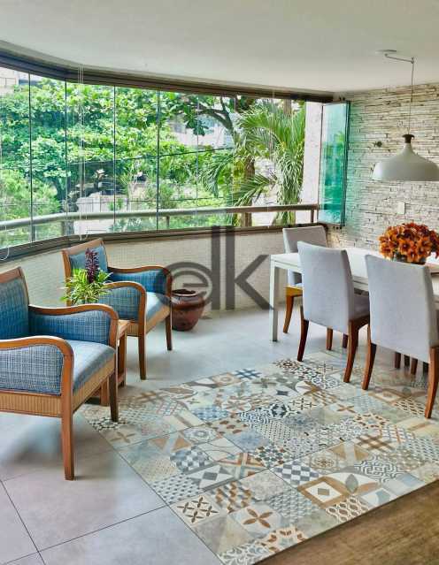 EDK VENDE - JARDIM OCEÂNICO - 4 QUARTOS TRANSFORMADOS EM 3 SUÍTES - BARRA DA TIJUCA - RJ
