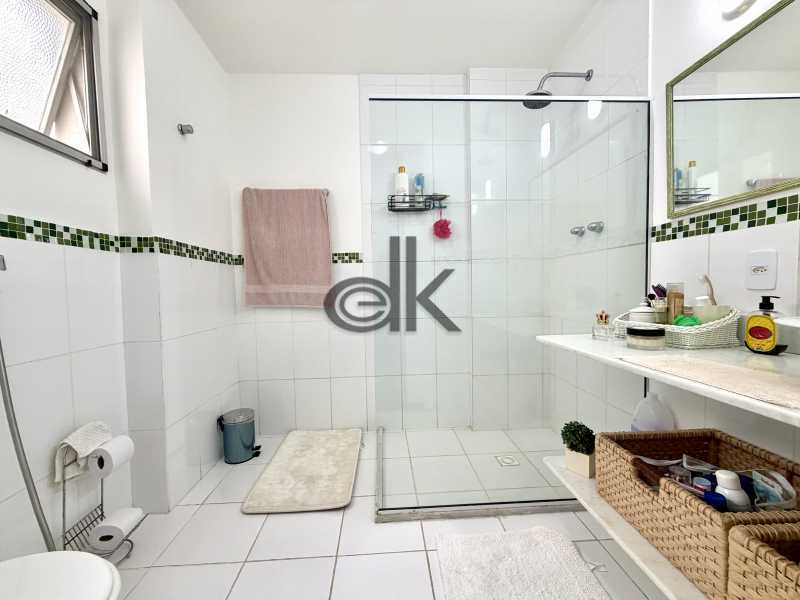 Conheça BANHEIRO SUÍTE. do imóvel - Edk vende - Jardim Oceânico - 4 qtos rua nobre - 1223 - 10 BANHEIRO SUÍTE. - 10