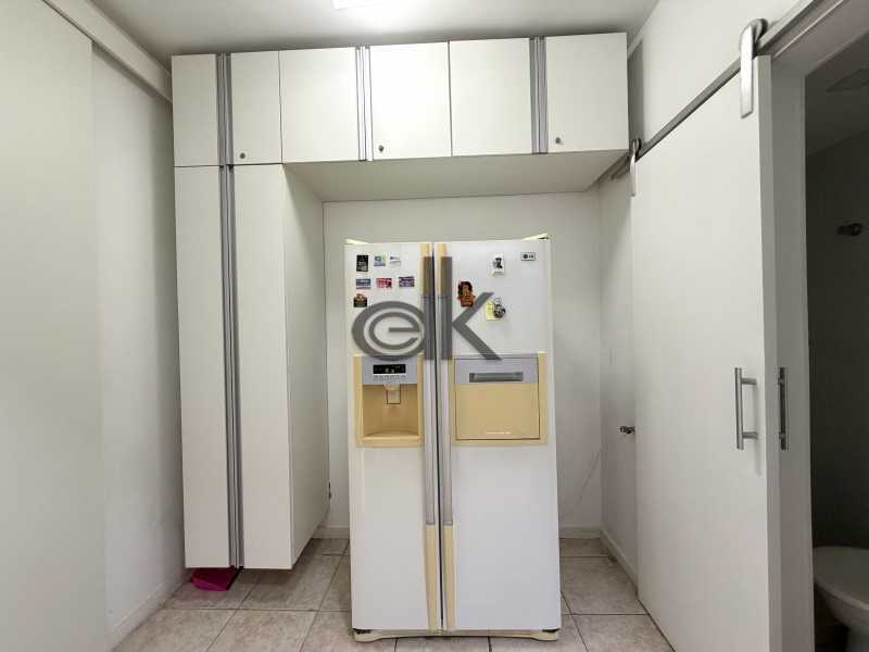 Edk vende - Jardim Oceânico - 4 qtos rua nobre 