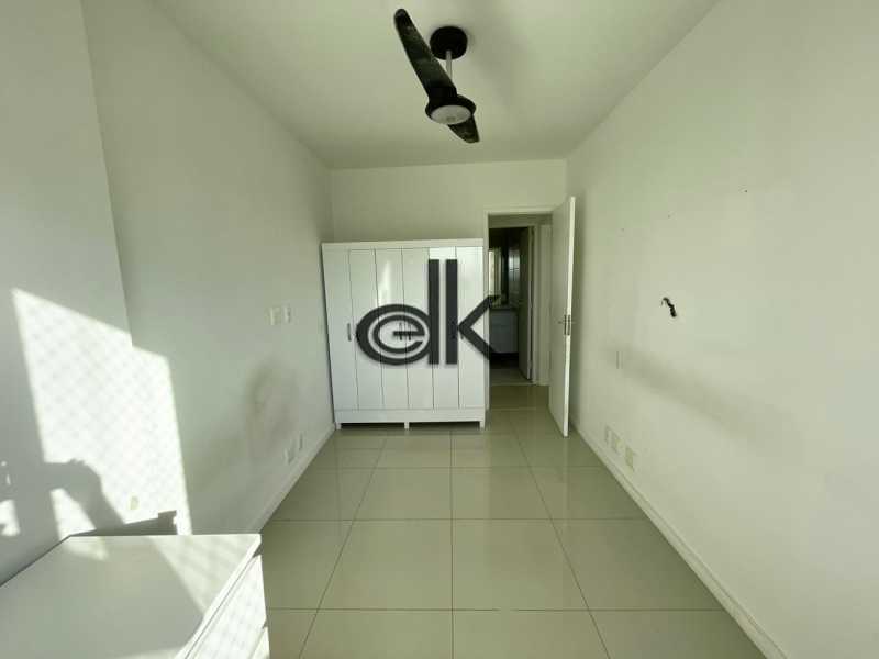Apartamento 2 quartos à venda  Barra da Tijuca, Rio de Janeiro - R$ 750.000