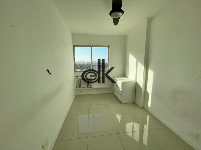 Apartamento 2 quartos à venda  Barra da Tijuca, Rio de Janeiro - R$ 750.000