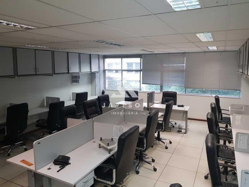Prédio em Centro
