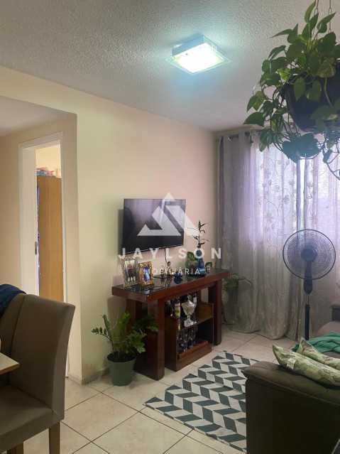Apartamento em Colégio