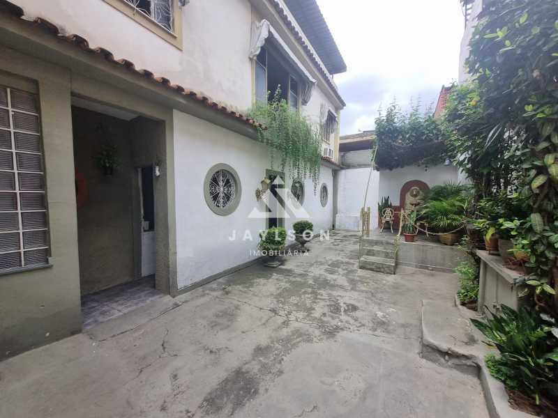 Casa Duplex em Vila da Penha