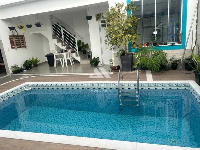 Casa Duplex em Penha Circular