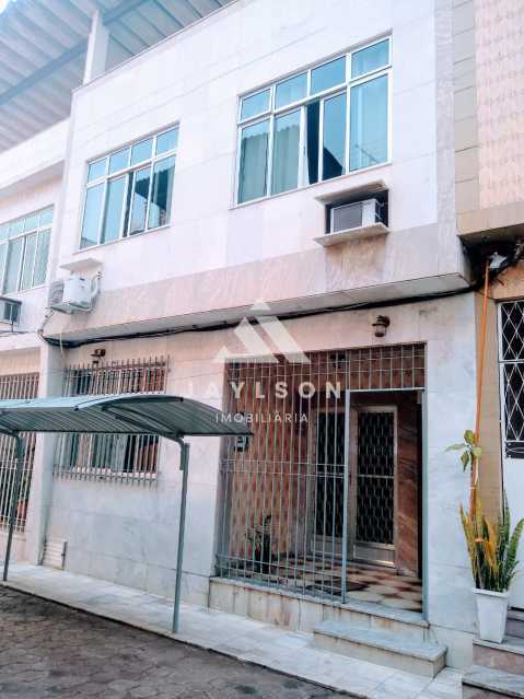 Casa em Condomínio Triplex em Penha