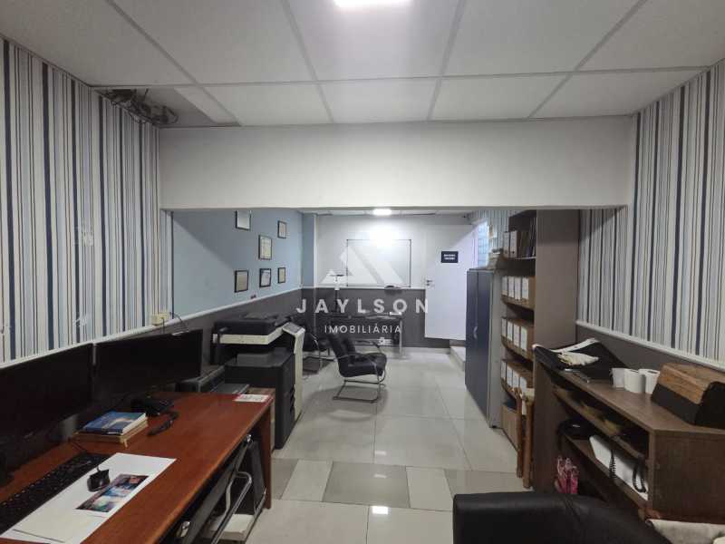 Prédio em Del Castilho