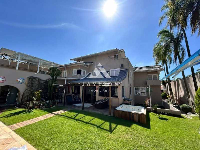 Casa em Condomínio Duplex em Barra da Tijuca