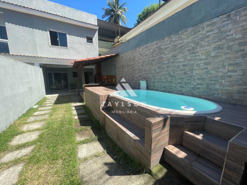 Casa de Vila em Cascadura