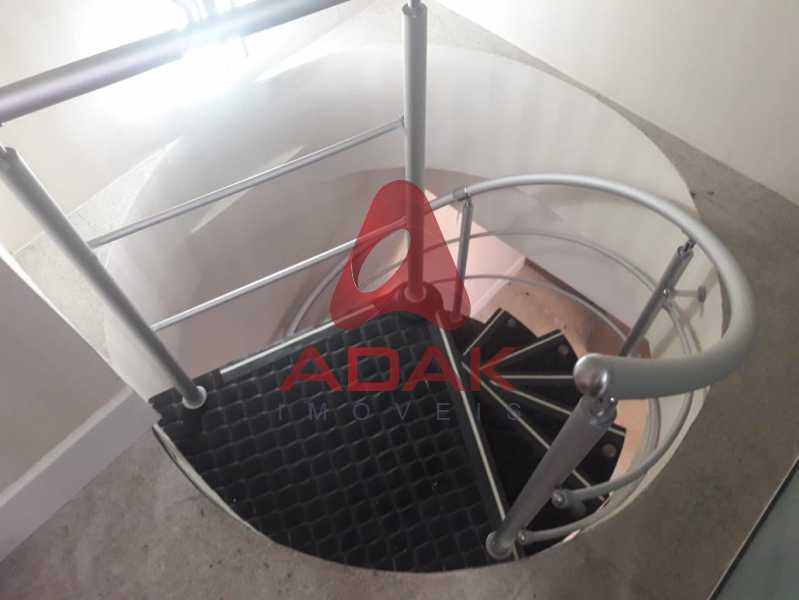 3c40be8c-cd78-4d76-b276-2895cd - 3