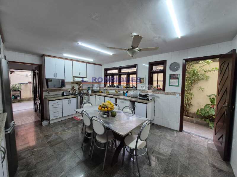 Conheça WhatsApp Image 2025-10-27 at 1 do imóvel - Casa em Condomínio à venda Estrada Meringuava, Taquara, Rio de Janeiro - R$ 900.000 - FGCN30050 - 19 WhatsApp Image 2025-10-27 at 1 - 19