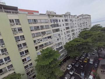 MARAVILHOSO IMÓVEL - Oportunidade no Posto 6 com 4 vagas na escritura - POAP40277