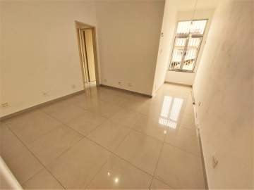 Ótima localização - Apartamento à venda Rua Dona Zulmira,Tijuca, Rio de Janeiro - R$ 430.000 - MBAP26107