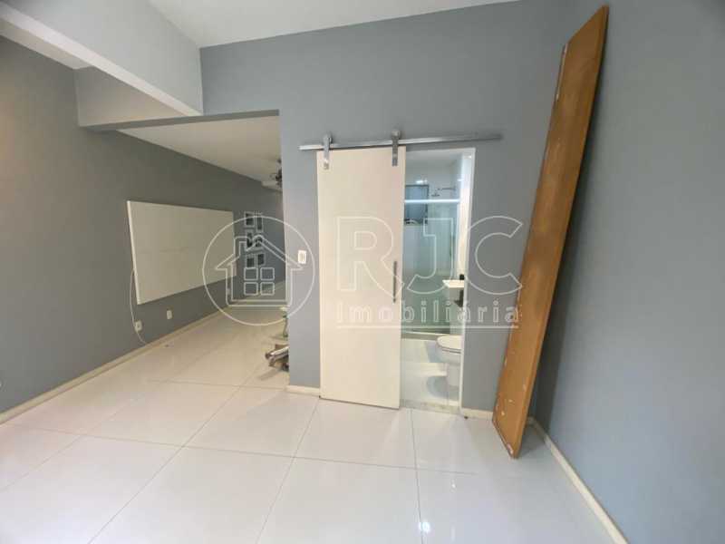 Conheça 8. do imóvel - Apartamento à venda Rua Deputado Soares Filho, Tijuca, Rio de Janeiro - R$ 280.000 - MBAP11366 - 8 8. - 8
