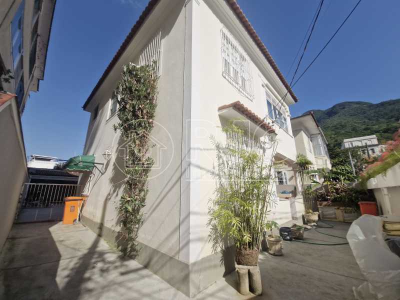 Conheça 1 do imóvel - Casa à venda Rua Livreiro Francisco Alves, Tijuca, Rio de Janeiro - R$ 830.000 - MBCA30336 - 1 1 - 1