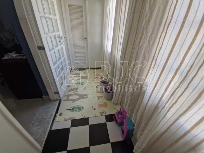 Conheça 27 do imóvel - Casa à venda Rua Livreiro Francisco Alves, Tijuca, Rio de Janeiro - R$ 830.000 - MBCA30336 - 27 27 - 27