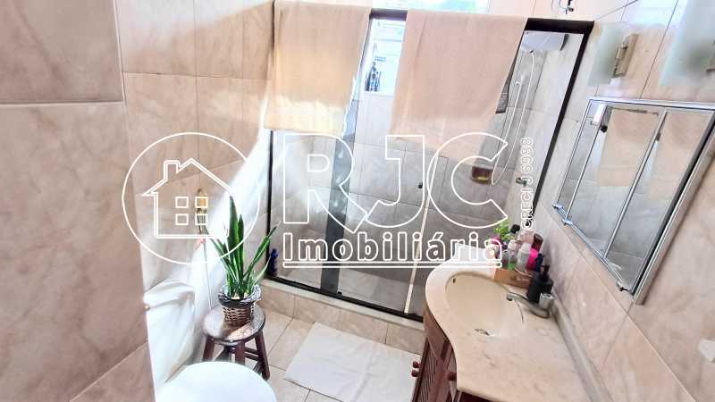 Conheça FOTO 09. do imóvel - Casa à venda Rua Santa Maria Rosselo, Tijuca, Rio de Janeiro - R$ 800.000 - MBCA40323 - 17 FOTO 09. - 17