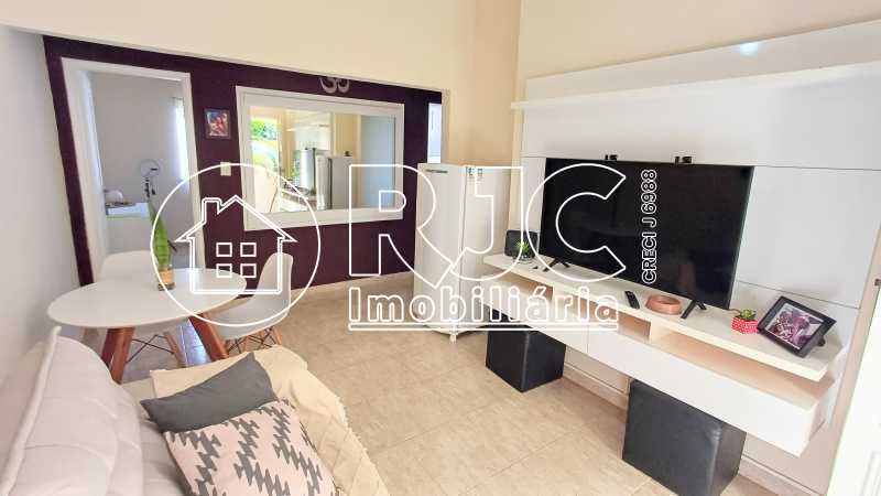 Conheça FOTO. 02. do imóvel - Casa à venda Rua Santa Maria Rosselo, Tijuca, Rio de Janeiro - R$ 800.000 - MBCA40323 - 22 FOTO. 02. - 22