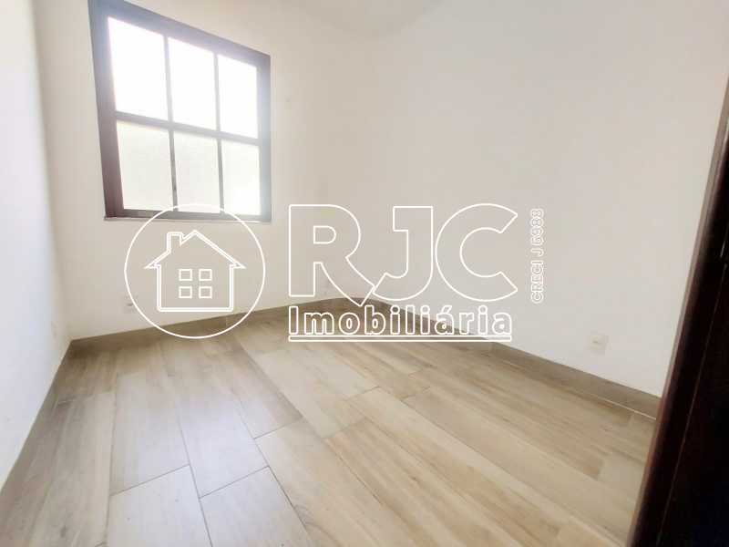 Conheça 5. do imóvel - Casa de Vila à venda Rua Almirante Cochrane, Tijuca, Rio de Janeiro - R$ 580.000 - MBCV30267 - 5 5. - 5