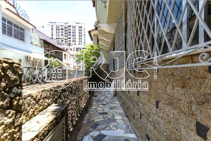 Conheça WhatsApp Image 2026-01-27 at 1 do imóvel - Casa de Vila à venda Rua Moura Brito, Tijuca, Rio de Janeiro - R$ 1.260.000 - MBCV40133 - 30 WhatsApp Image 2026-01-27 at 1 - 30
