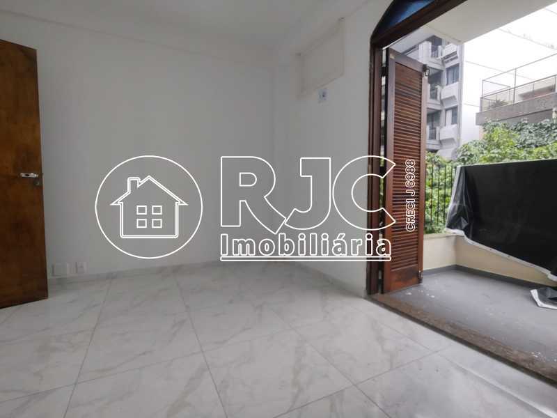Conheça 06. do imóvel - Casa à venda Rua Silva Guimarães, Tijuca, Rio de Janeiro - R$ 1.300.000 - MBCA70016 - 6 06. - 6