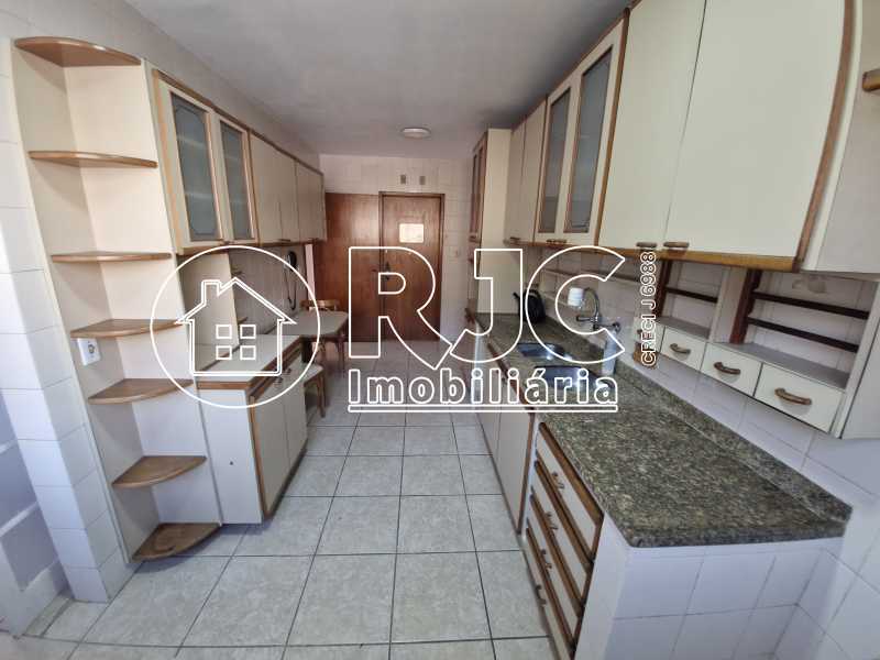 Conheça 15 do imóvel - Cobertura à venda Rua Soares da Costa, Tijuca, Rio de Janeiro - R$ 995.000 - MBCO40280 - 15 15 - 15