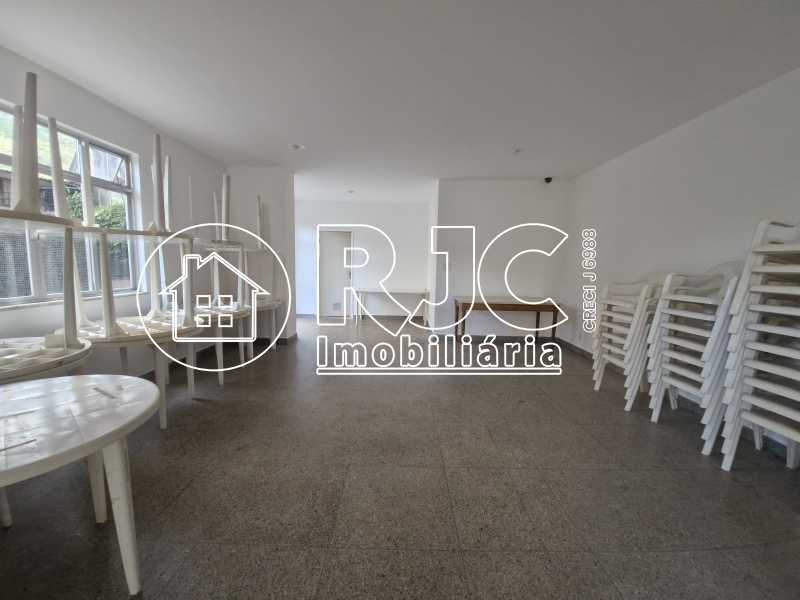 Conheça 27 do imóvel - Cobertura à venda Rua Soares da Costa, Tijuca, Rio de Janeiro - R$ 995.000 - MBCO40280 - 27 27 - 27