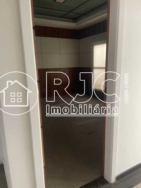Conheça WhatsApp Image 2026-08-12 at 1 do imóvel - Sala Comercial 255m² à venda Rua Haddock Lobo, Tijuca, Rio de Janeiro - R$ 990.000 - MBSL00462 - 12 WhatsApp Image 2026-08-12 at 1 - 12