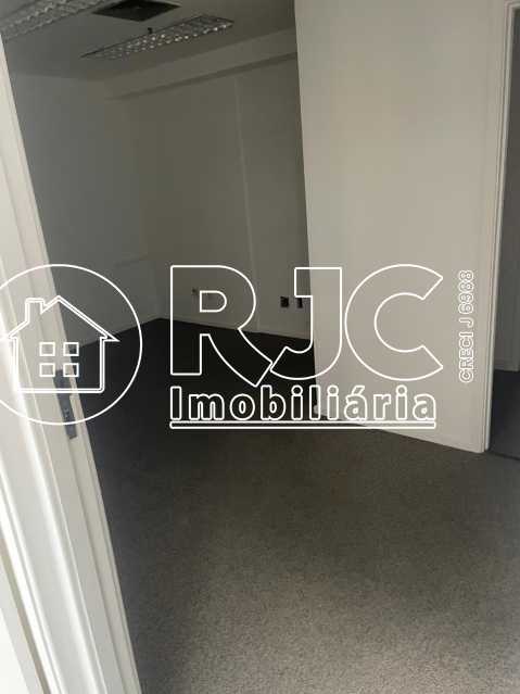 Conheça WhatsApp Image 2026-08-12 at 1 do imóvel - Sala Comercial 255m² à venda Rua Haddock Lobo, Tijuca, Rio de Janeiro - R$ 990.000 - MBSL00462 - 13 WhatsApp Image 2026-08-12 at 1 - 13
