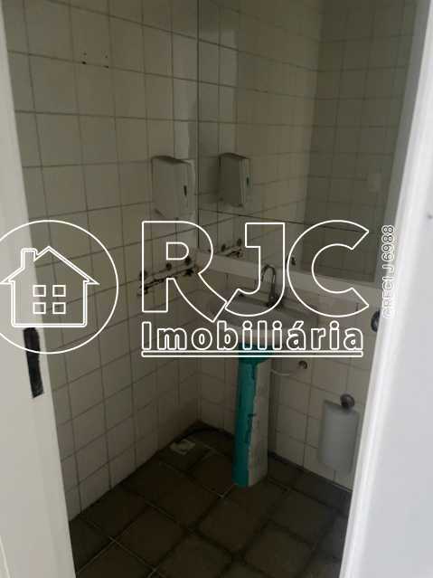 Conheça WhatsApp Image 2026-08-12 at 1 do imóvel - Sala Comercial 255m² à venda Rua Haddock Lobo, Tijuca, Rio de Janeiro - R$ 990.000 - MBSL00462 - 21 WhatsApp Image 2026-08-12 at 1 - 21