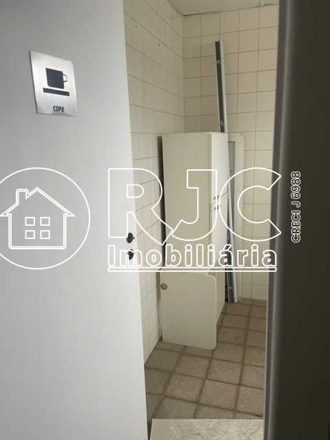 Conheça WhatsApp Image 2026-08-12 at 1 do imóvel - Sala Comercial 255m² à venda Rua Haddock Lobo, Tijuca, Rio de Janeiro - R$ 990.000 - MBSL00462 - 29 WhatsApp Image 2026-08-12 at 1 - 29