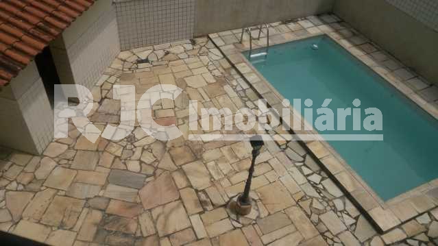 Conheça PISCINA do imóvel - Casa à venda Rua Monsenhor Battistoni, Tijuca, Rio de Janeiro - R$ 1.400.000 - MBCA50008 - 27 PISCINA - 27