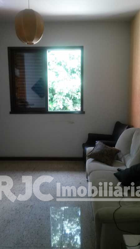 Conheça SALA TV do imóvel - Casa à venda Rua Monsenhor Battistoni, Tijuca, Rio de Janeiro - R$ 1.400.000 - MBCA50008 - 9 SALA TV - 9