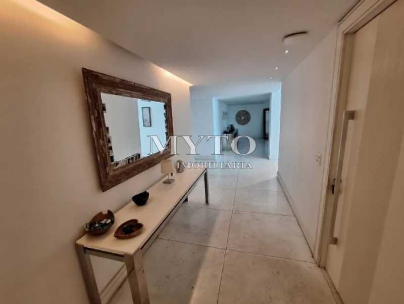 Conheça CORREDOR do imóvel - Cobertura à venda Avenida Atlântica, Copacabana, Rio de Janeiro - R$ 19.000.000 - COCO40079 - 13 CORREDOR - 13
