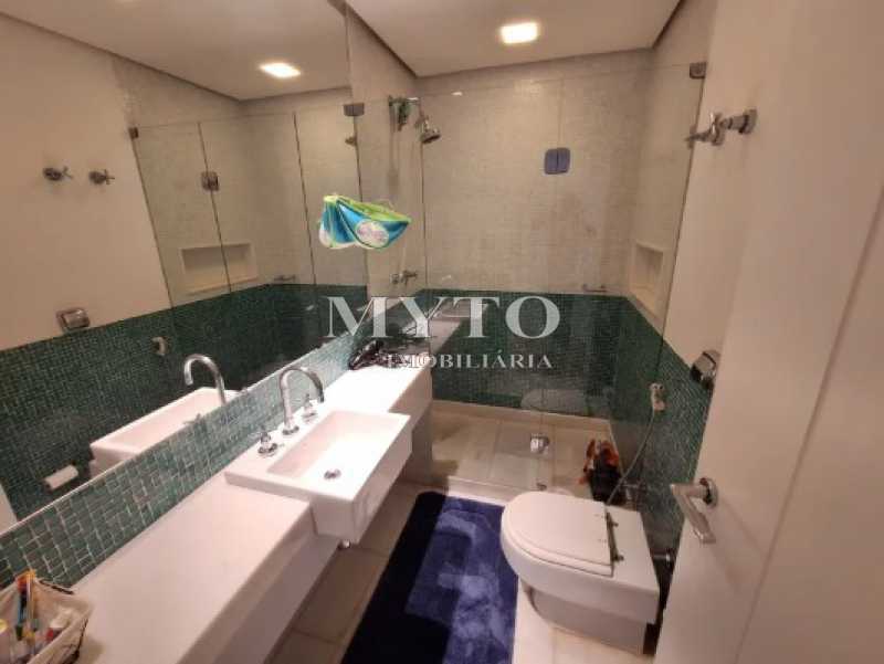 Conheça 2 BANHEIRO do imóvel - Cobertura à venda Avenida Atlântica, Copacabana, Rio de Janeiro - R$ 19.000.000 - COCO40079 - 22 2 BANHEIRO - 22
