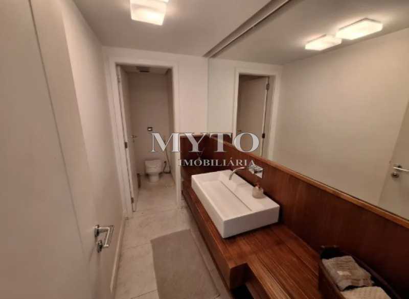 Conheça 5 BANHEIRO do imóvel - Cobertura à venda Avenida Atlântica, Copacabana, Rio de Janeiro - R$ 19.000.000 - COCO40079 - 27 5 BANHEIRO - 27